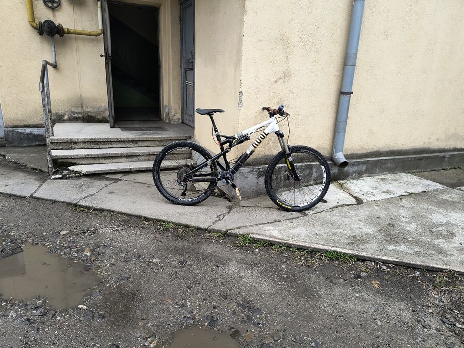 Vand bicicleta stare buna marca Uncle Jumbo, enduro