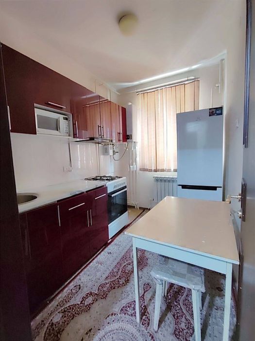 Срочно сотилади 2 хона 1 линия