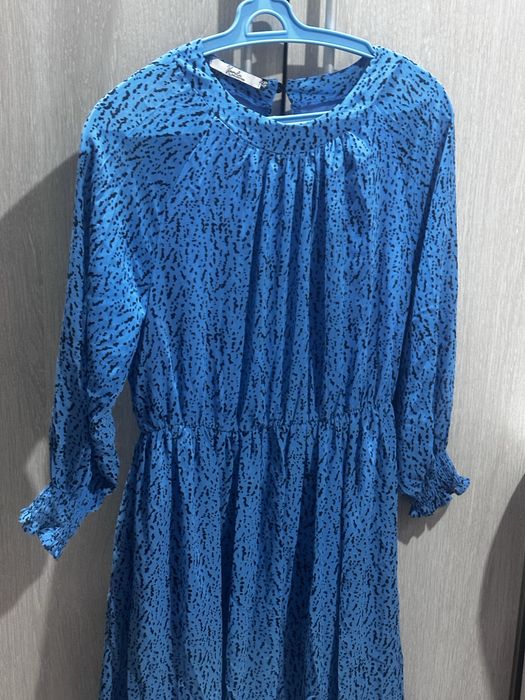 Продам платья  продам