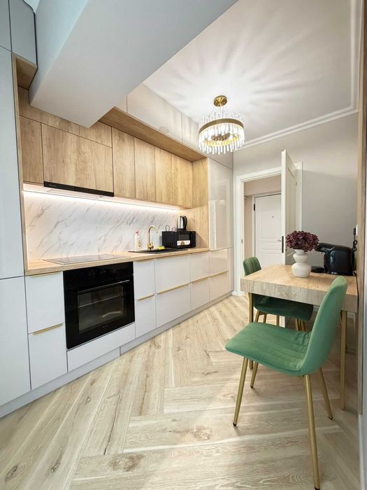 LUX LUX ! Regim Hotelier Centru Palas Mall Palas Campus Aeroport