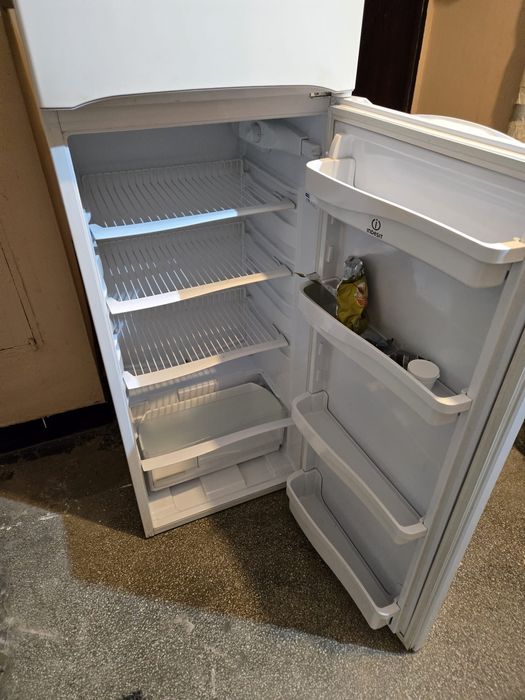 Frigider Indesit