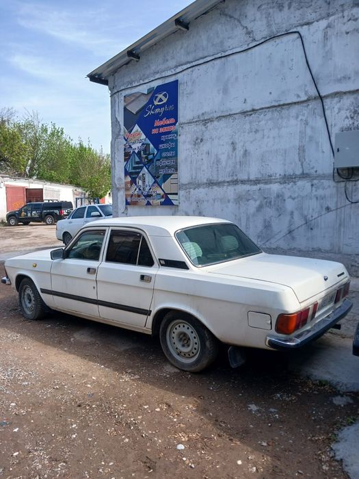 Волга  2001 года