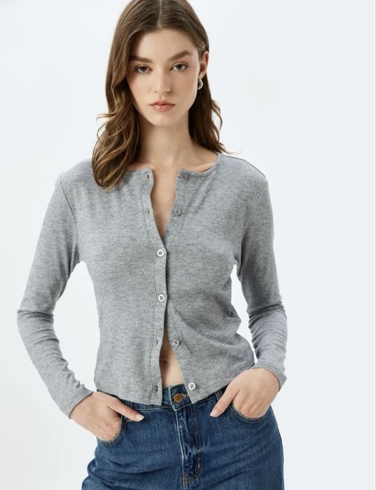 Разгрузка одежды Астана