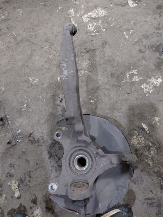 Цапфа правая Хонда CR-V