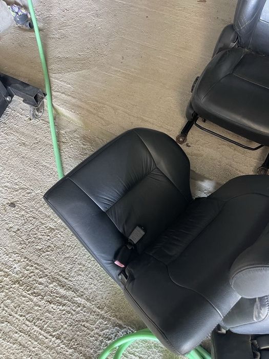 Кожен салон рав 4