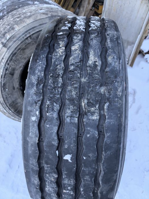 продам покрышки .