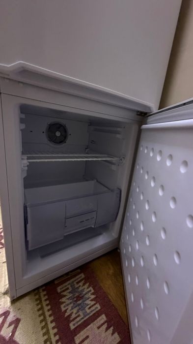 Продаю холодильник