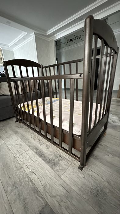 Кроватка детская