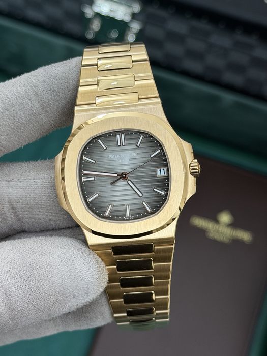 Patek Philippe Nautilus 5711 Everose Gold