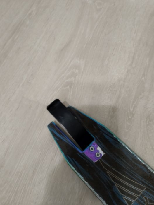 Дека на трюковой самокат со шкуркой