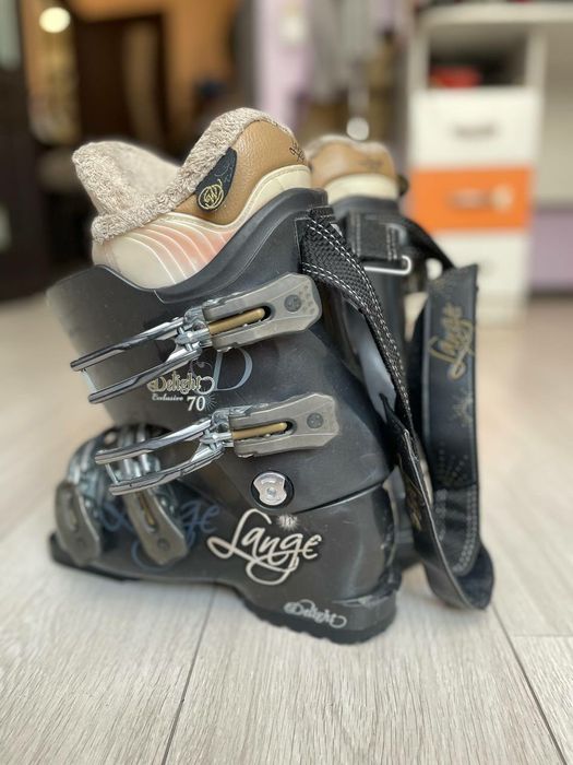 Ботинки горнолыжные женские