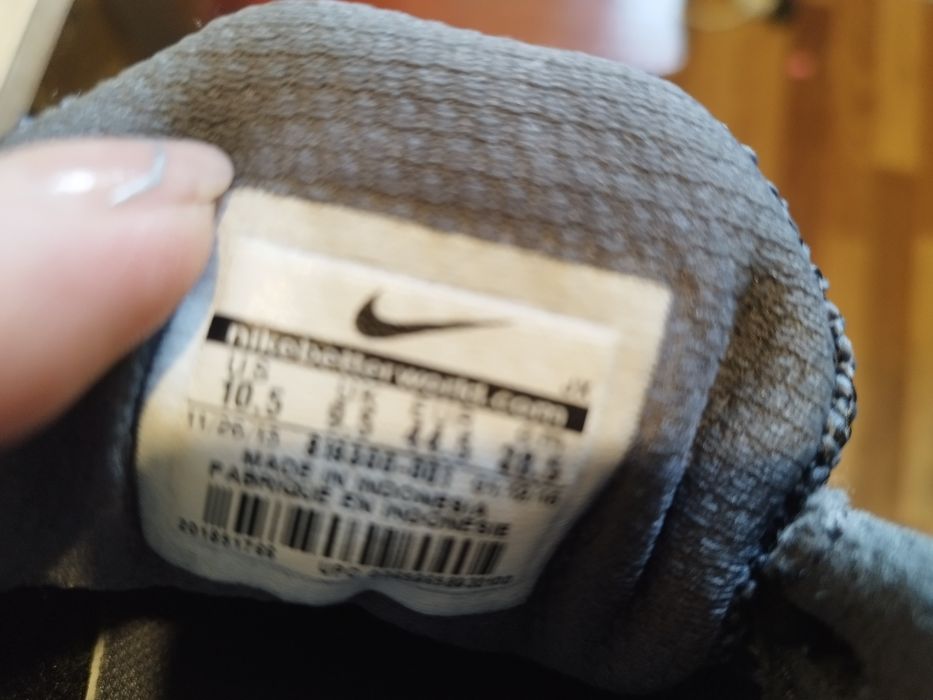 Кроссовки Nike (Оригинал, 43.5 размер / 28.5 см)