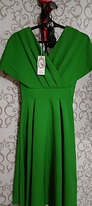 Продам длиное платье