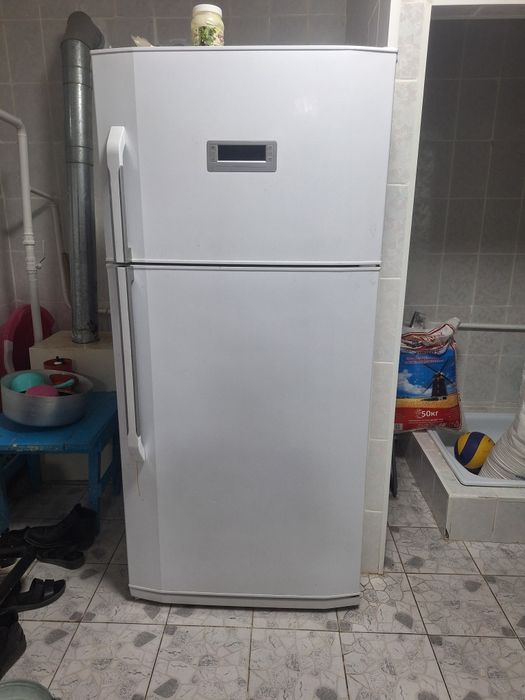 Холодильник продам в хорошем состоянии
