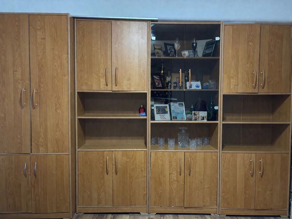 Vand mobila sufragerie