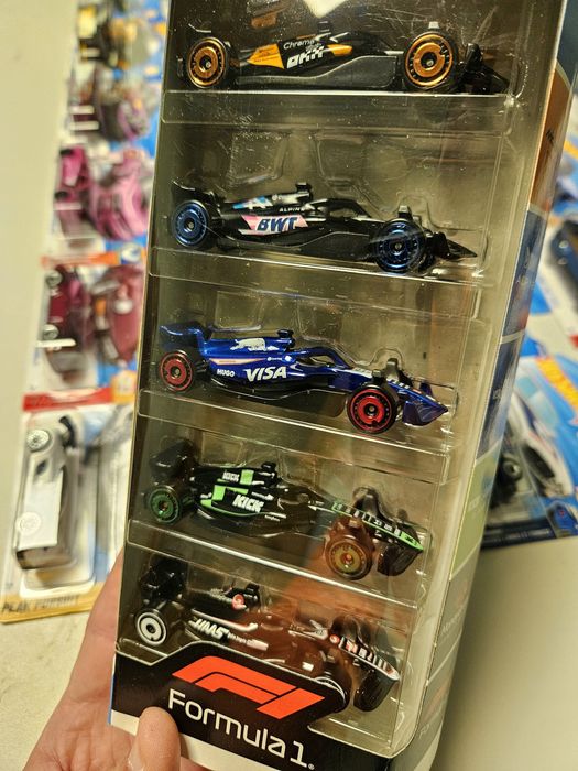 Masinute hot wheels si matchbox