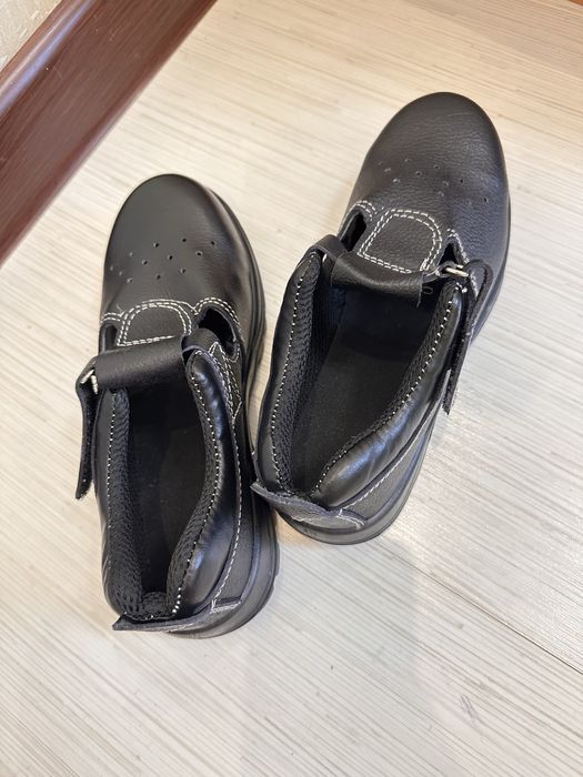 спец ботинки новый