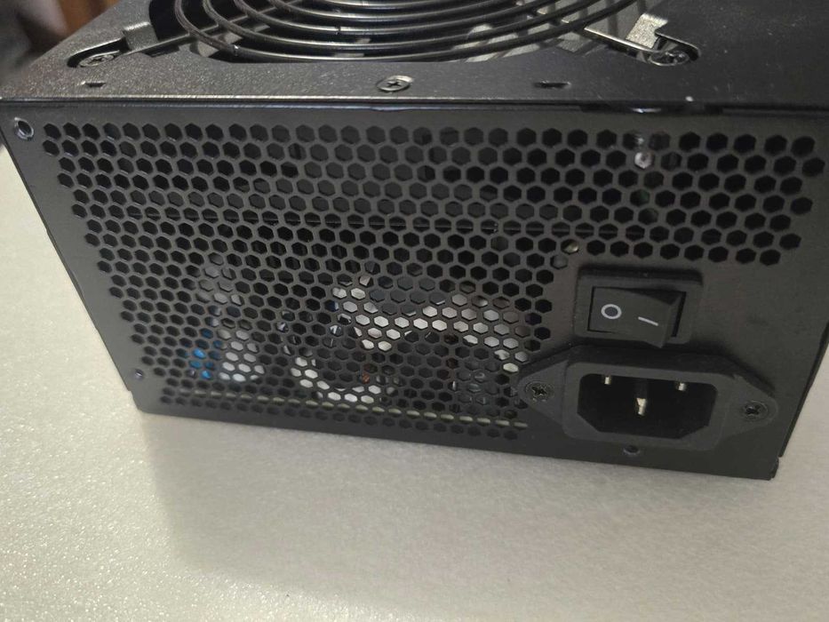 Sursa PC Corsair CX450, 80+ Bronze, 450W, 120 mm, 1 X 6+2 PCI-E, ATX