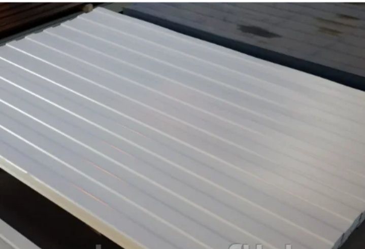 Продам новый профлист цвет белый 045мм