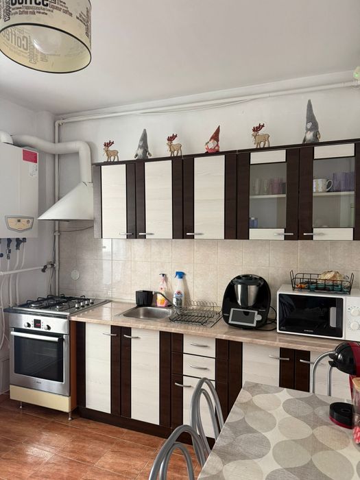 Dau garsoniera spre chirie.