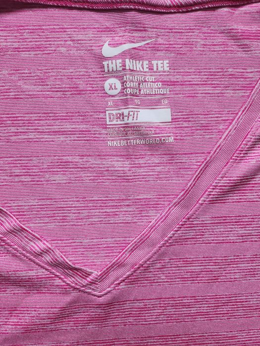 Дамски тениски Under Armour и Nike