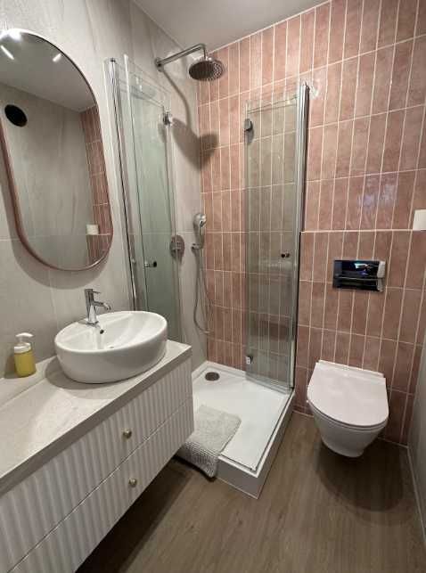 Дава се под наем Едностаен апартамент в Пловдив, Център - 35 кв.м за 155 € - Снимка #2