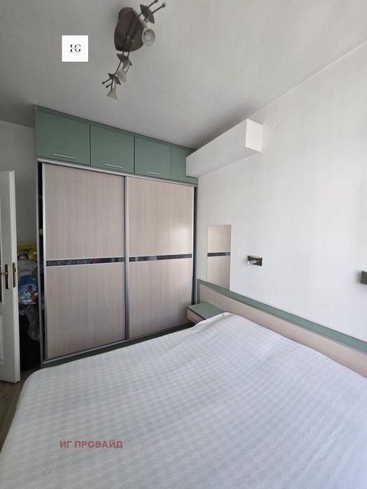 Продава се Двустаен апартамент в Бургас, Център - 47 кв.м за 1628 €/кв.м - Снимка #9