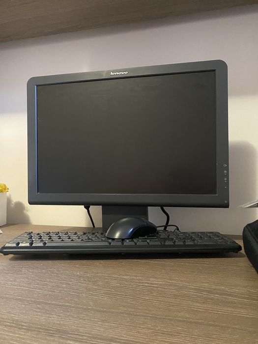 Vand pc hp +monitor +jocurile pentru ps4 + volan cu pedale
