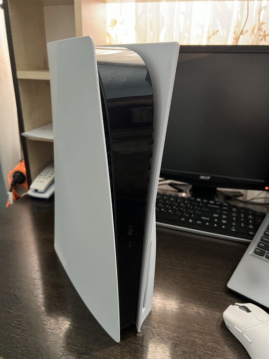 Playstation 5 почти новый