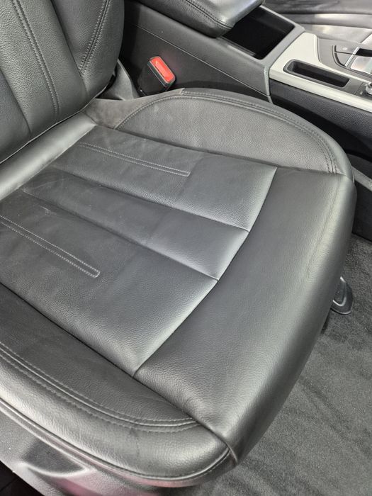 Curatare tapițerie auto