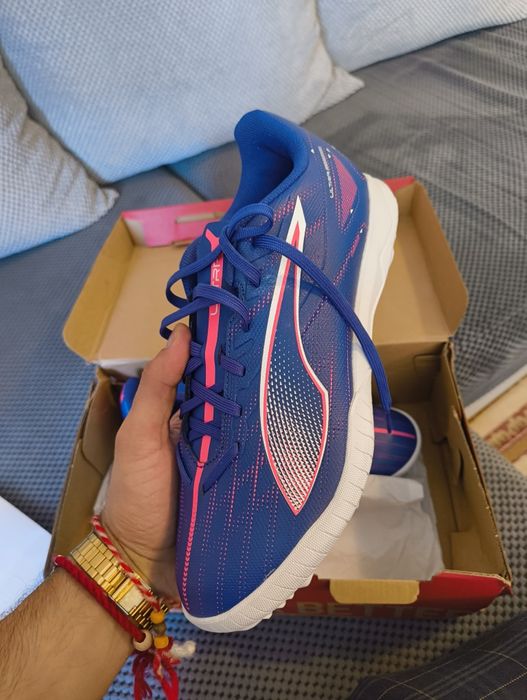 Нови стоножки Puma номер 42