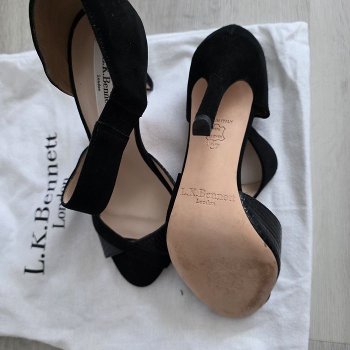 LkBennett Sandale