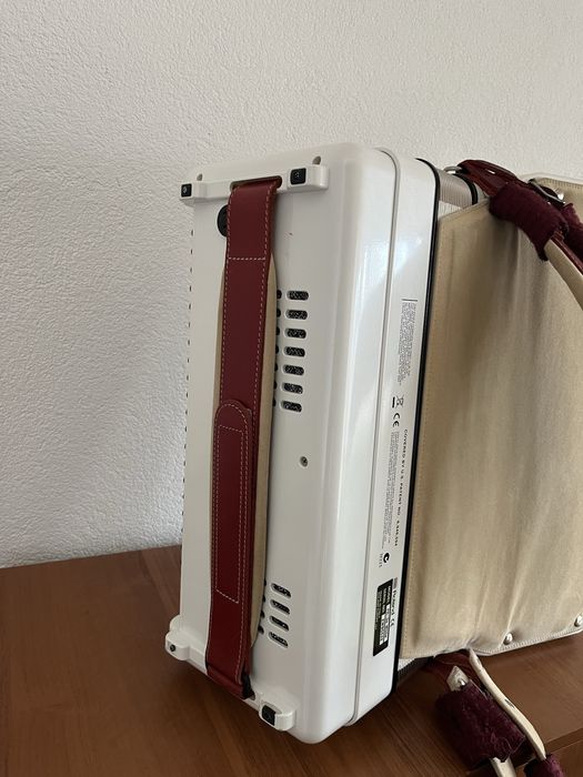 Дигитален акордеон Roland FR-3s Бартер