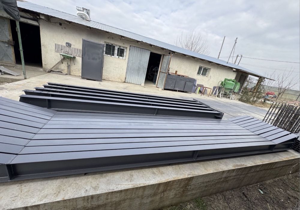 Vand 5 ferme la 10.00m și 10 stalpi la 4.00m + cuzineti