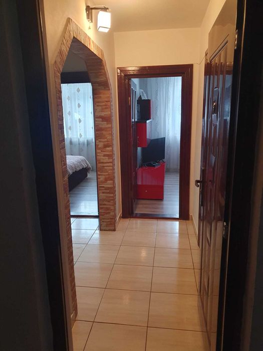 Vand apartament 2 camere zona Industriala str Cornisa