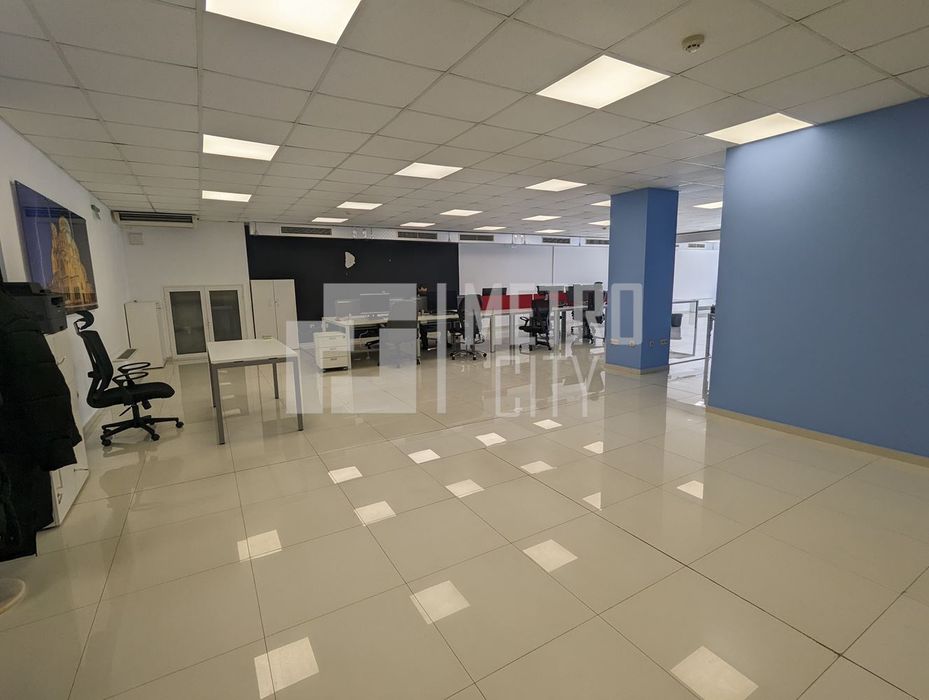 Дава се под наем Офис в София, Младост 3 - 353 кв.м за 2400 € - Снимка #3