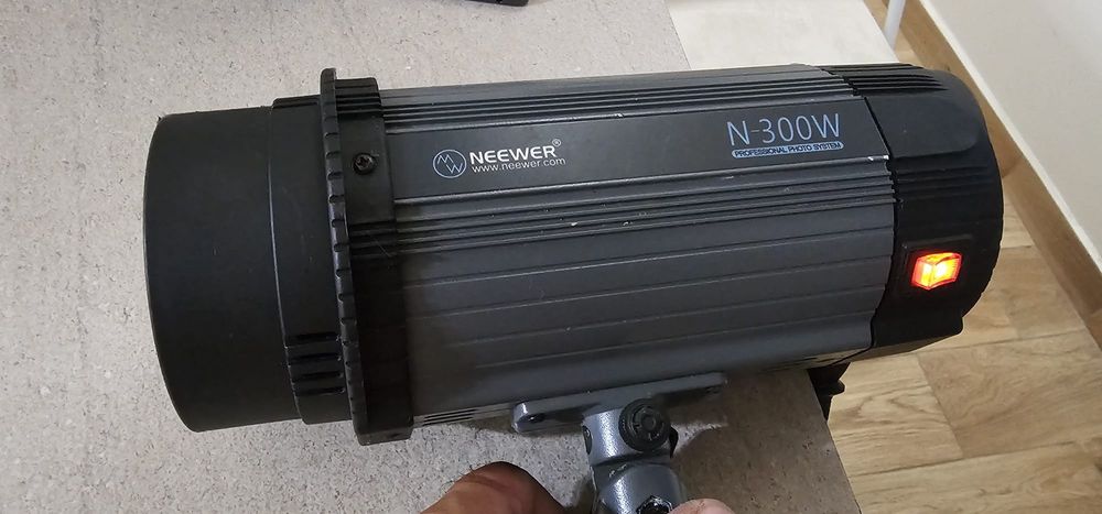 Blitz foto de studii, profesional Neewer N 300W