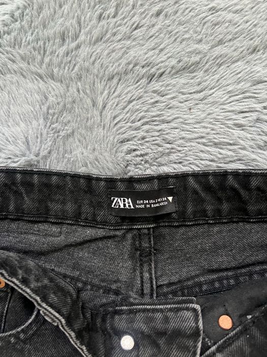 Черни дънки на Zara