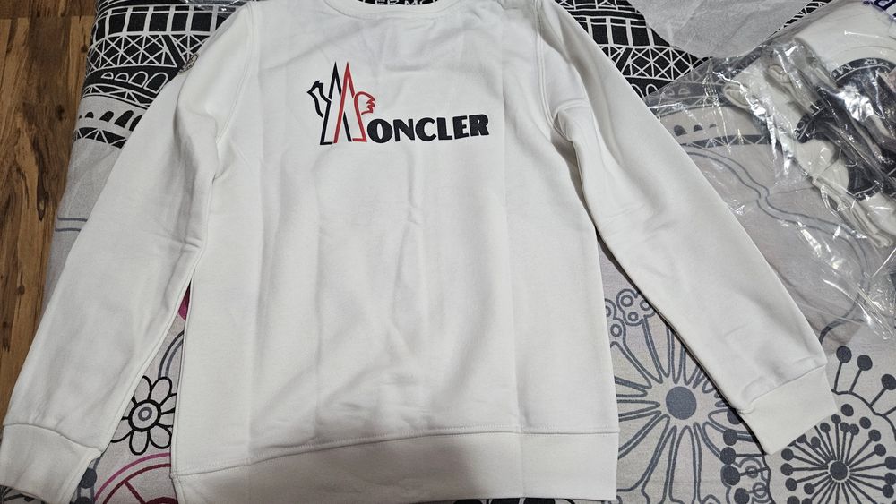 Нова бяла детска блуза 3-4г. до 10г