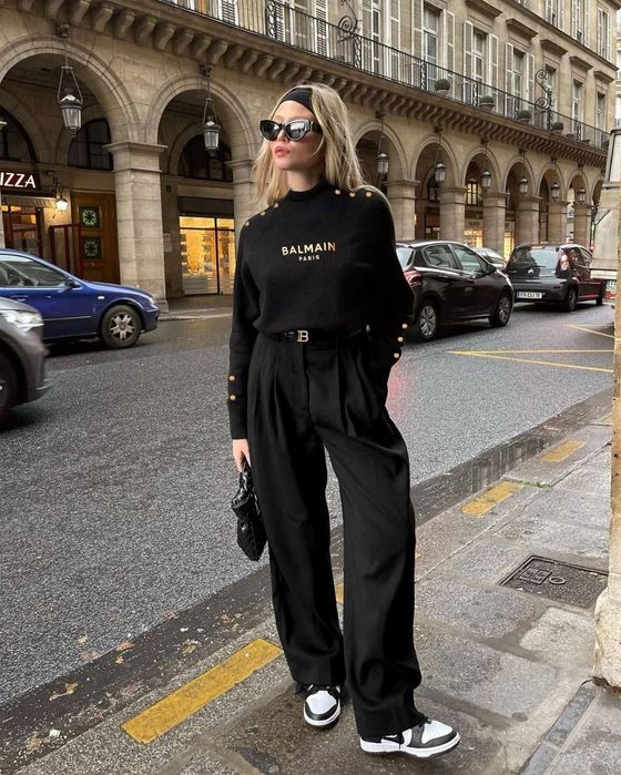 Compleu dama Balmain si curea