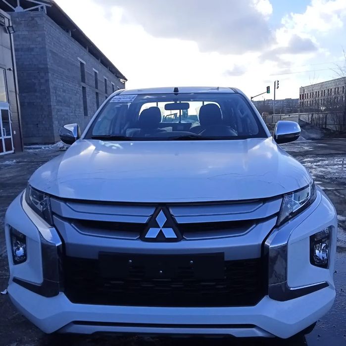 Мицубиси L200 4×4