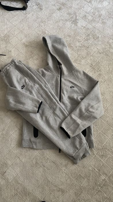Толстовка Nike  серый
