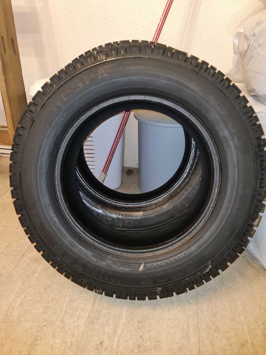 anvelope 215 65 R16C resapate NOI - 2 buc