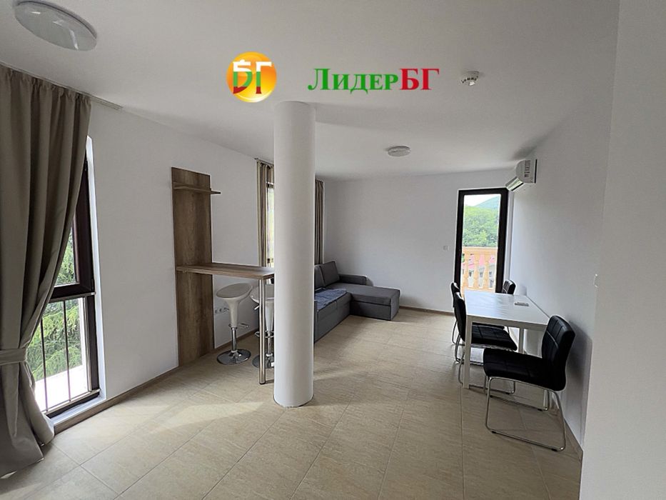 Продава се Двустаен апартамент в к.к. Елените - 60 кв.м за 1000 €/кв.м - Снимка #1