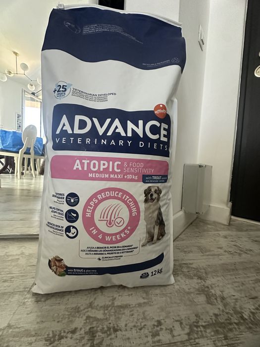 Mancare caini Advance atopic pastrav