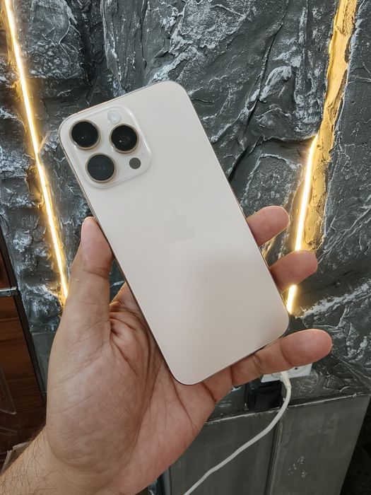 Iphone 16 max 512gb 91% yomks ekraniga qora dog'i bor ishlashi 100%