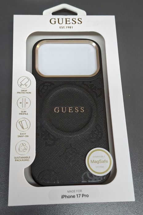 Оригинален кейс Guess за iPhone 17 Pro гръб черен кожен дизайн