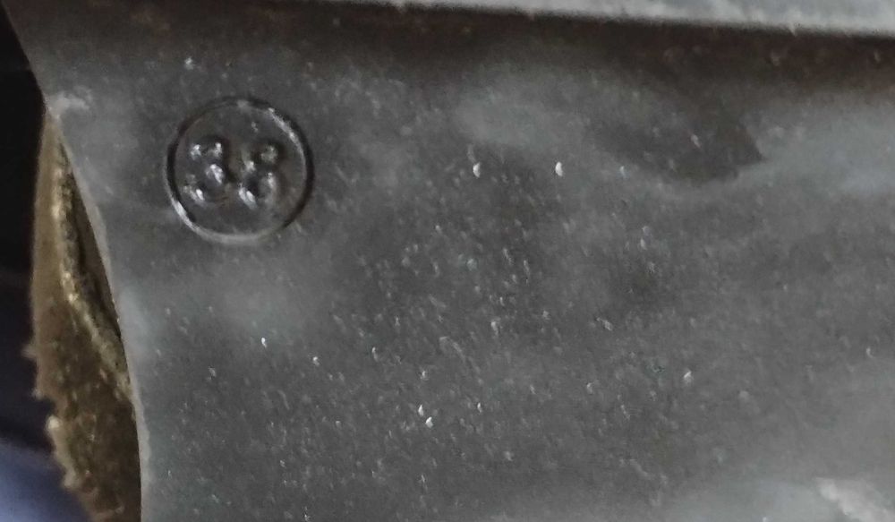 Кубинки ,цвят черен с хамелеон