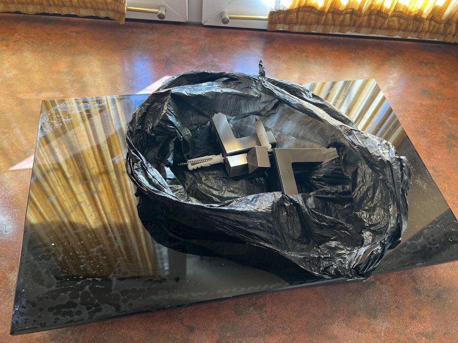 Набор. Тюнер рабочий. Караоке нерабочее. Подка стеклянная с креплением