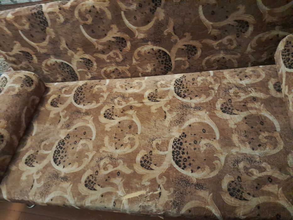 Отдам даром диван